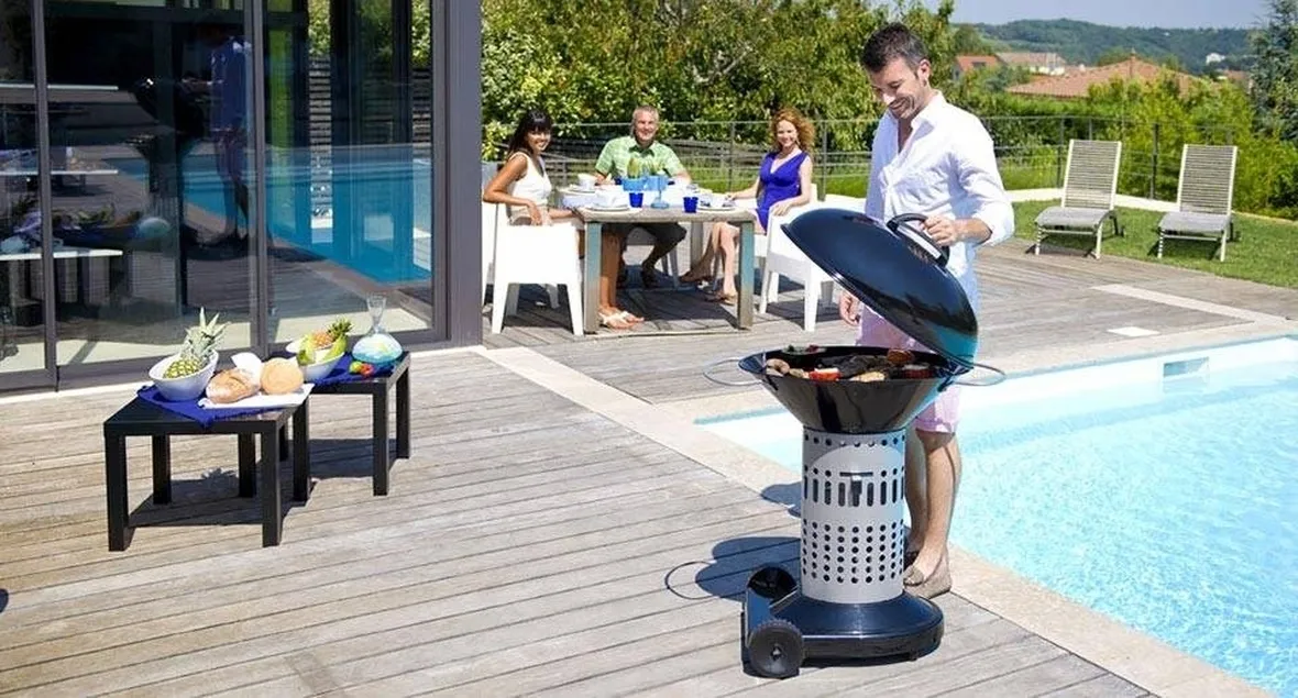 Barbecue a carbonella trasportabile