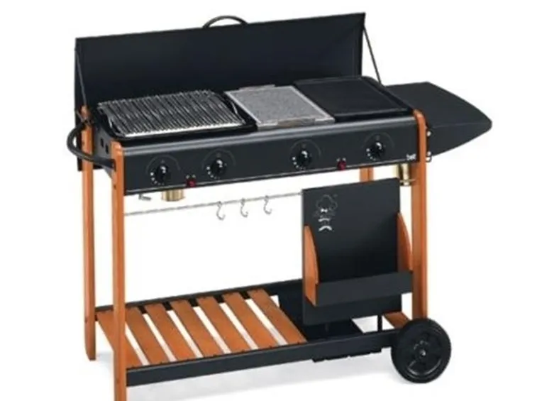 Barbecue in pietra lavica