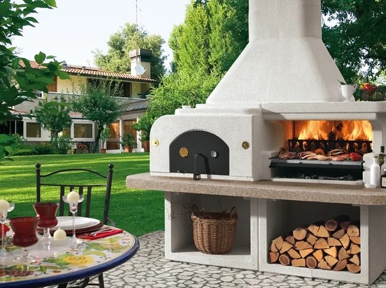 Barbecue a legna in muratura