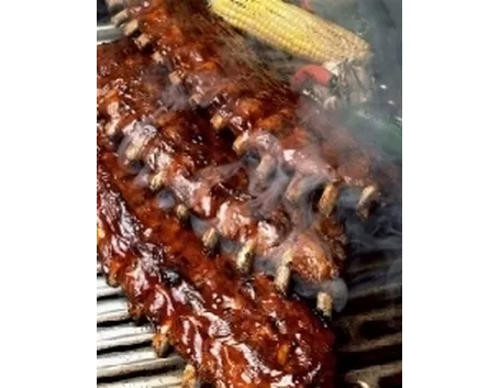 carne su barbecue.
