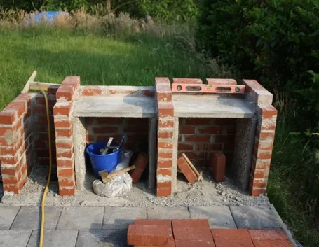 Inizio costruzione barbecue