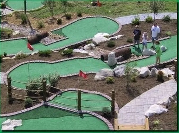Un esempio di mini golf.