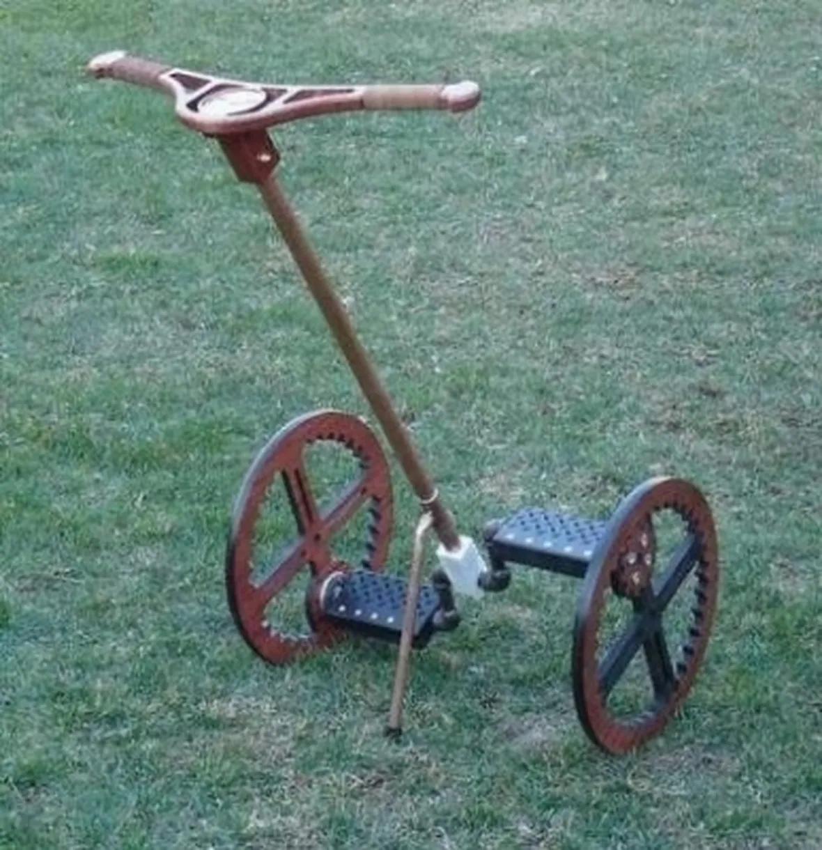 monopattino giardino.