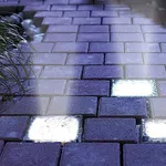 Segna passi in vetromattone luminoso ricaricabile