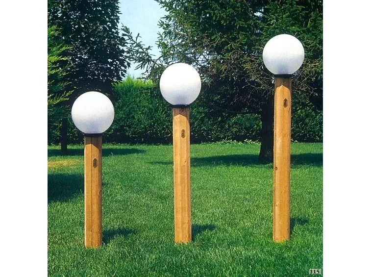 Lampioncini di legno da giardino