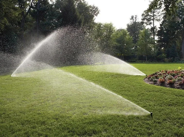 Irrigazione automatica di un giardino