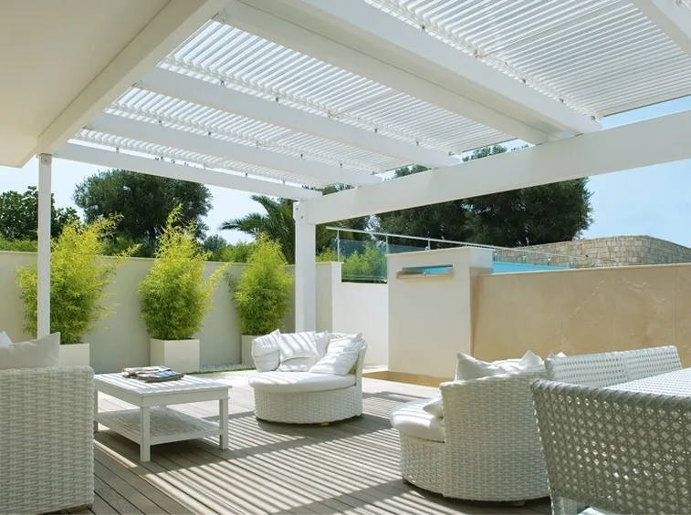 Copertura per veranda color bianco in stile moderno