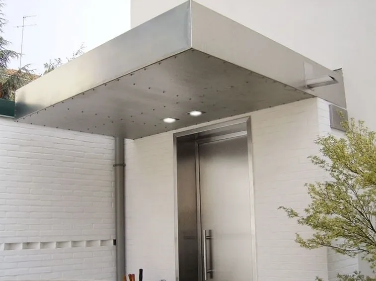 Pensilina in acciaio inox