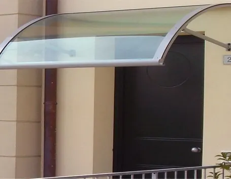 Pensilina in plexiglass