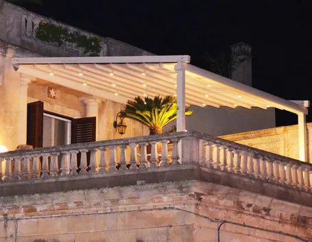 Sì, ma non da sola: cosa fanno le lamelle quando arriva il freddo (foto Pergola Venere)