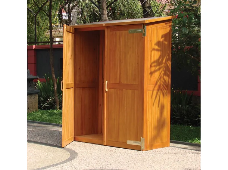 Armadio da esterno in legno