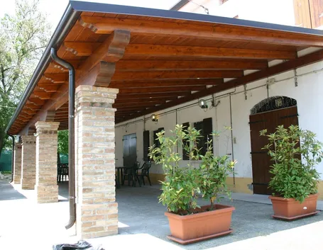 Tettoia in legno