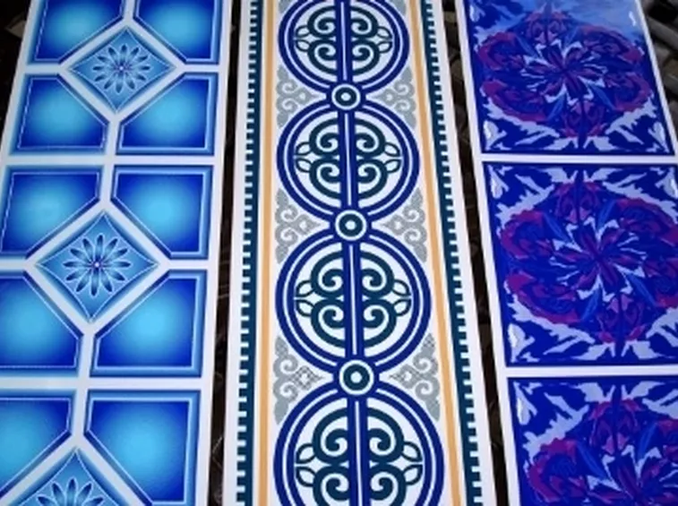 bordi decorati.