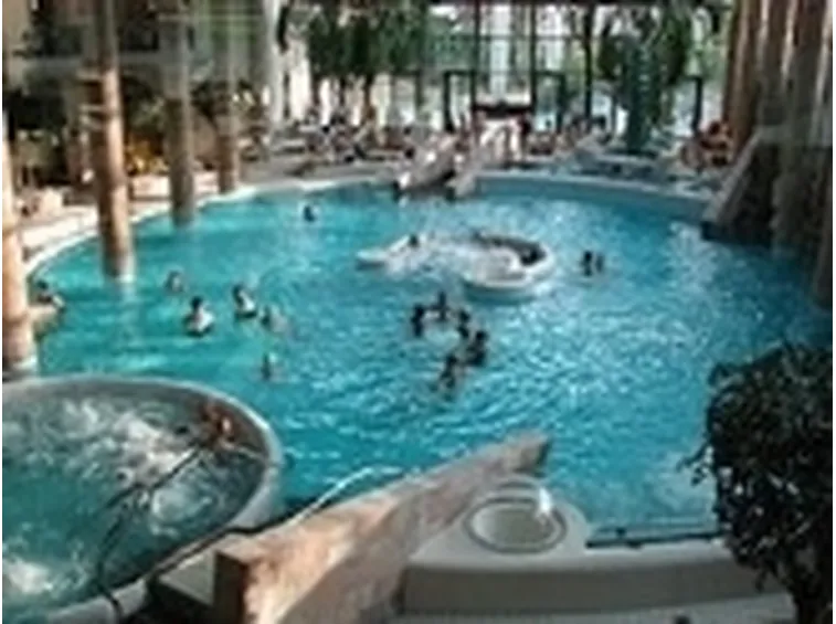 piscina torino2