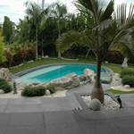 piscina in giardino.