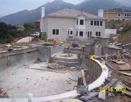 costruzione piscina.