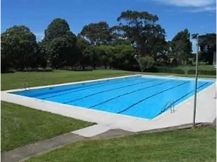 piscina pulita.