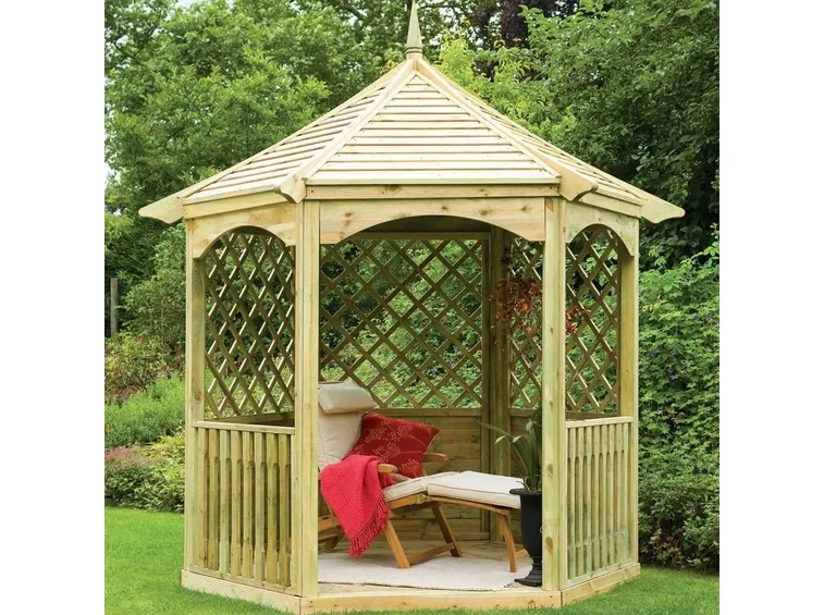 Giardino con gazebo