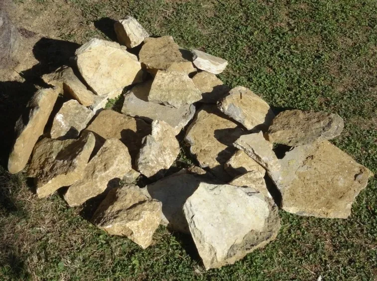 Pietre irregolari per giardini