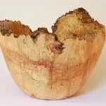 Esempio di vaso di legno fatto a mano