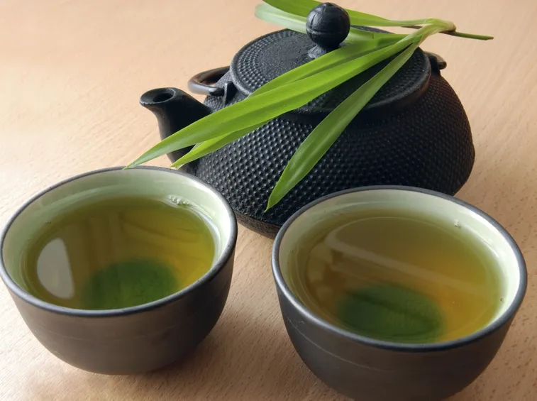 Infuso di foglie d'alloro