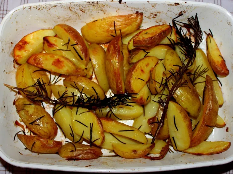 patate al forno con rosmarino