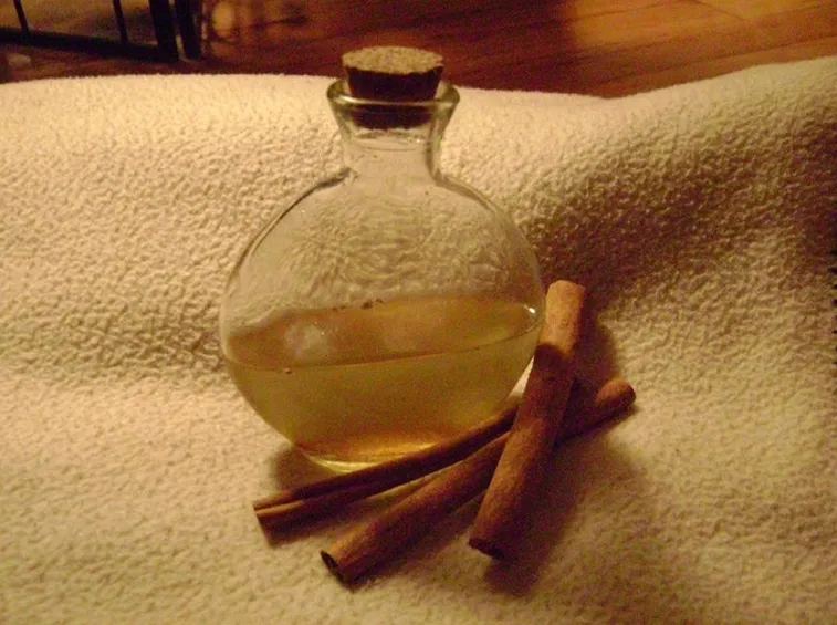 Olio essenziale di sandalo