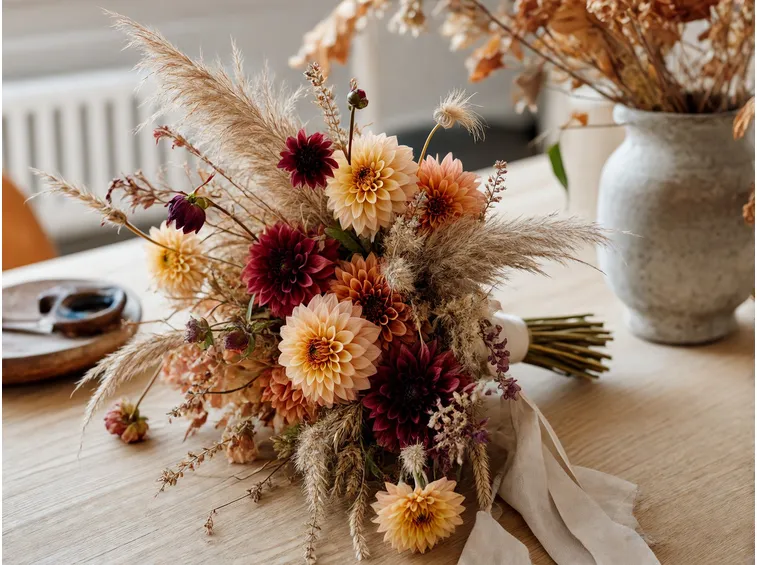 Forme del bouquet: tondo, destrutturato o a cascata