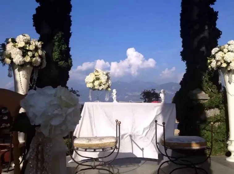 atmosfera magica delle composizioni del flower designer