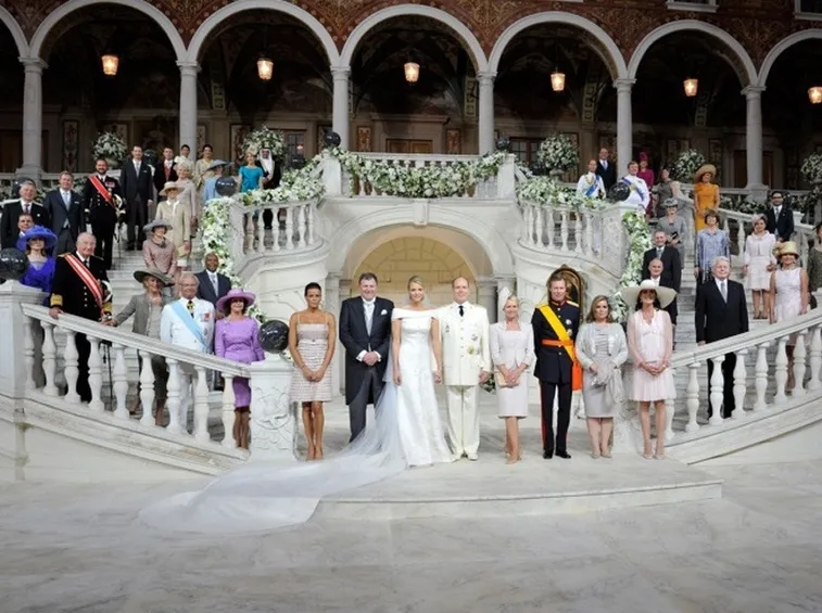 Chiesa addobbata per un matrimonio