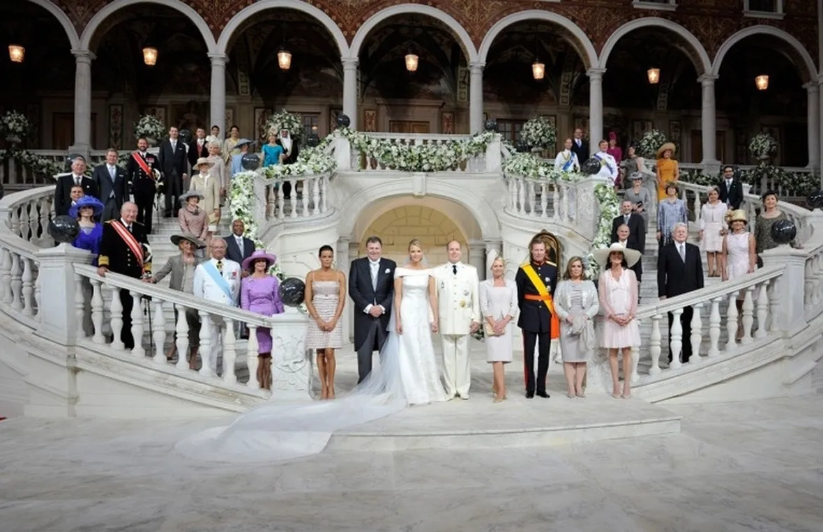 Chiesa addobbata per un matrimonio