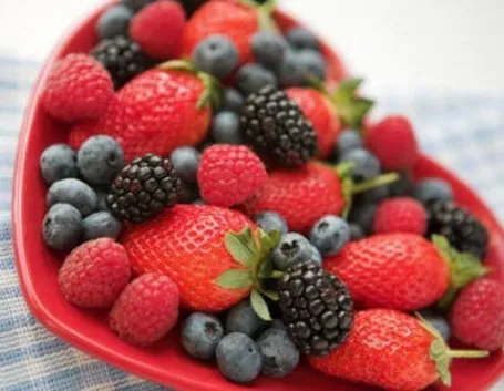 I magnifici colori dei frutti di bosco.