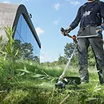 Decespugliatore Husqvarna in azione