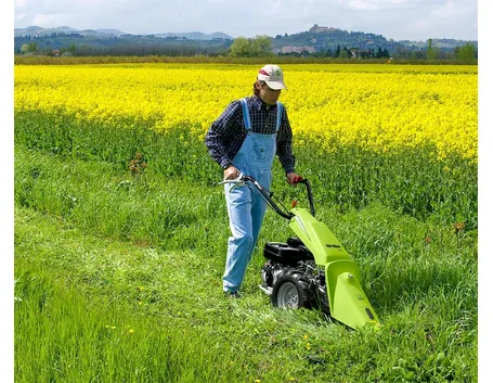 I molteplici impieghi di un motocoltivatore