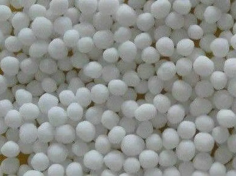 Urea fertilizzante