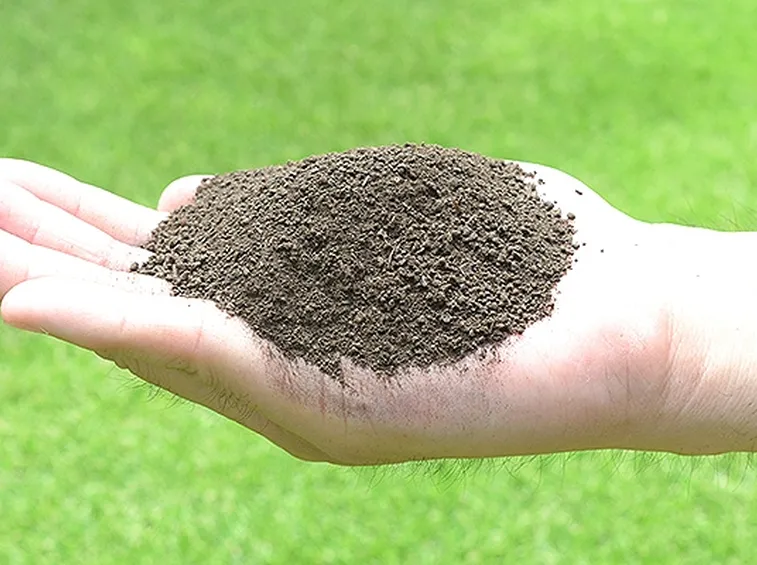 Fertilizzante organico granulare