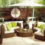 Giardino arredato