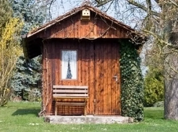 Casette in legno da giardino