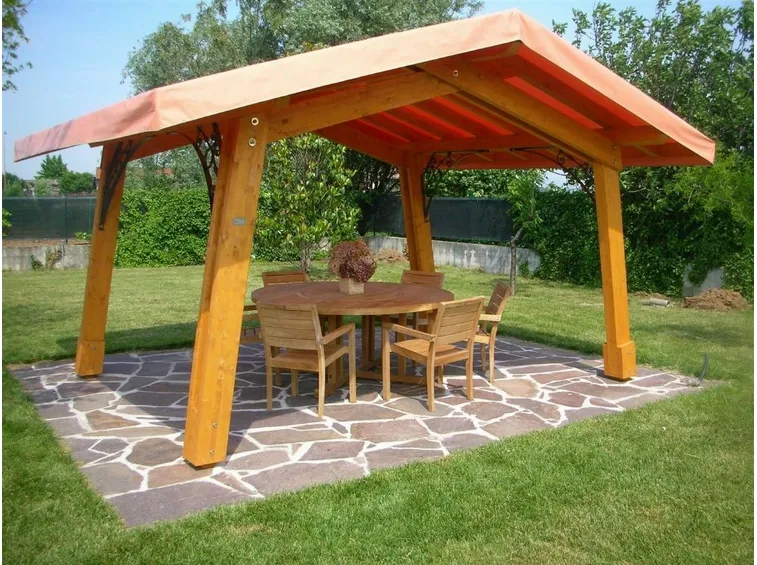 Gazebo in legno
