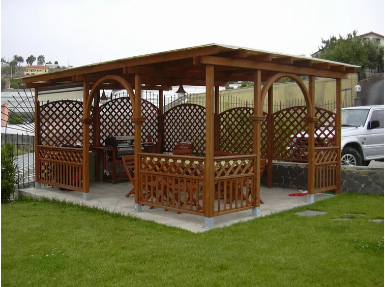 Gazebo da giardino in legno