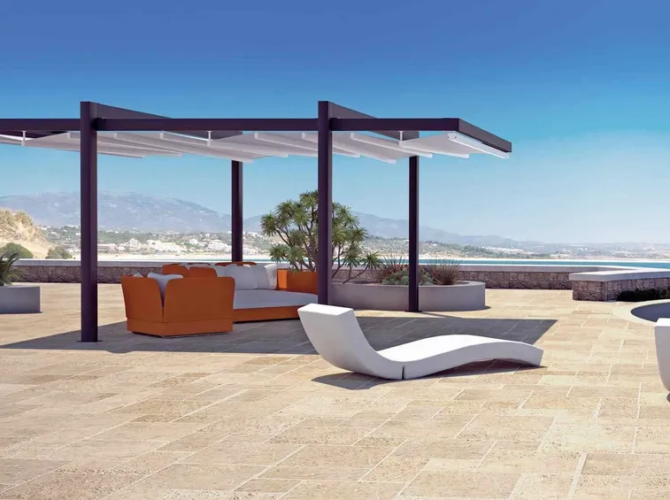 Linee pulite e colori chiari sono perfetti per trovare il relax in casa propria
