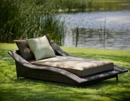 Chaise longue