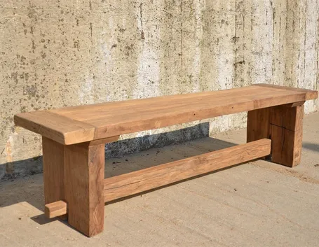 Panchina in legno moderna