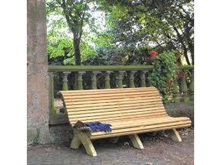 panchine in legno, modelli ed evoluzioni