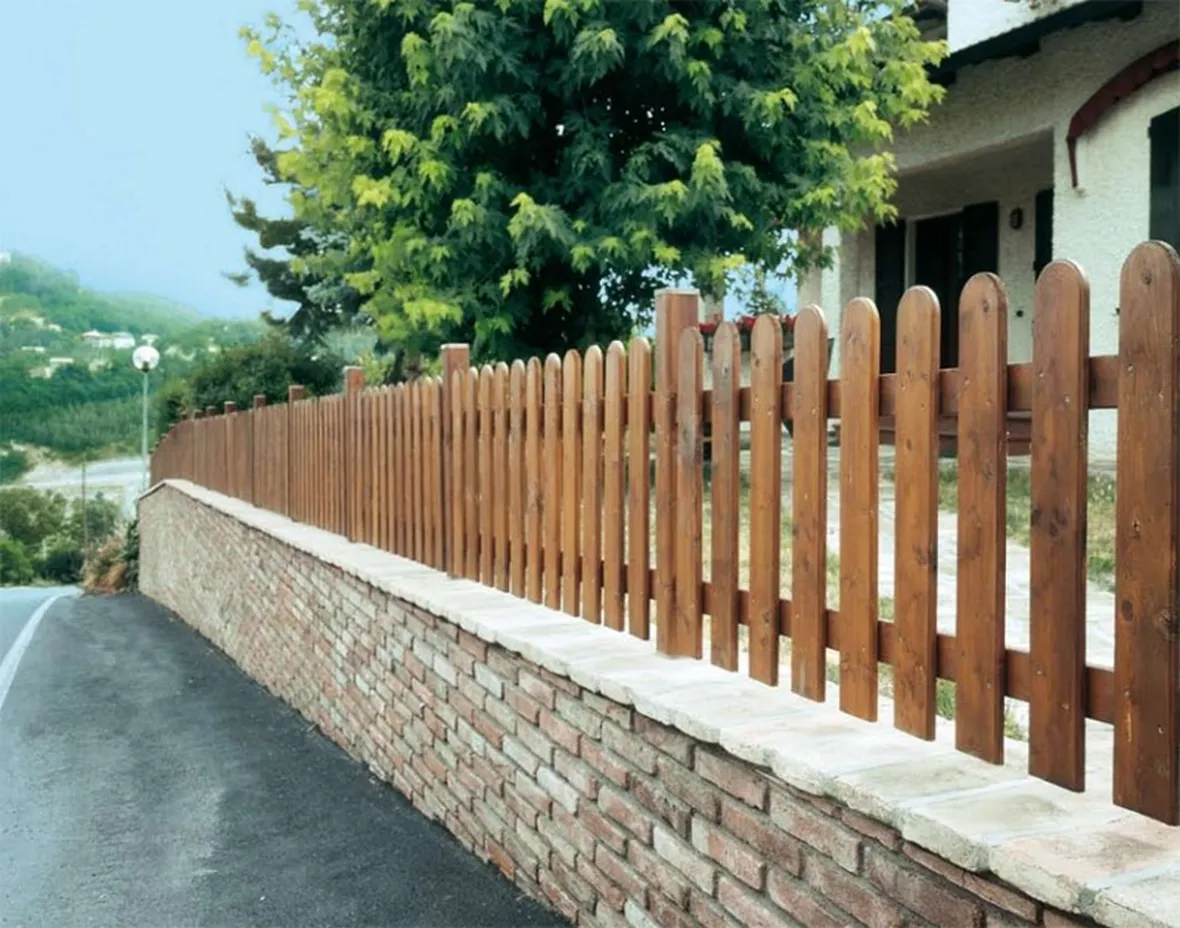 Recinzione in legno