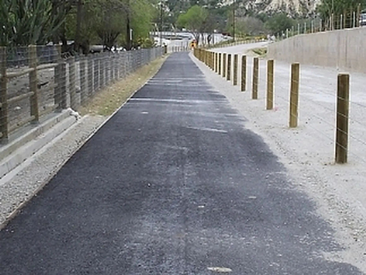 Pali per recinzioni in legno