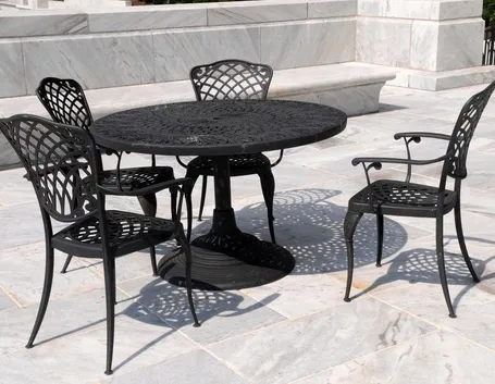esempio di sedie in ferro battuto da giardino
