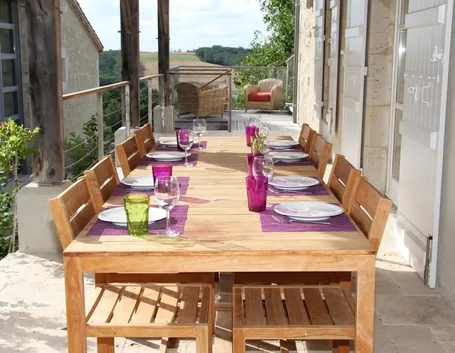 Tavolo da terrazzo in legno