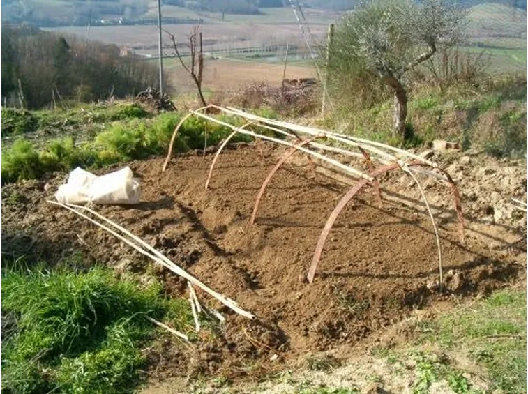 Serra in costruzione