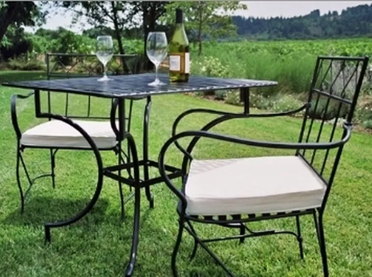 Tavolo da giardino in ferro